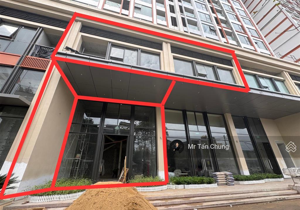 Shophouse khối đế ngay bên sảnh căn hộ ponte diện tích 238m2 mặt tiền 7m giá 16 tỷ