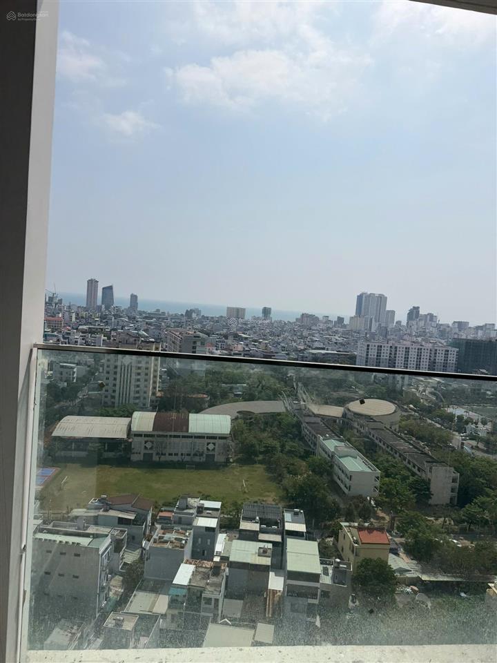 Căn hộ đặc biệt chiều cao trần 5m view biển, thành phố  diện tích 49m2  giá 5,5 tỷ