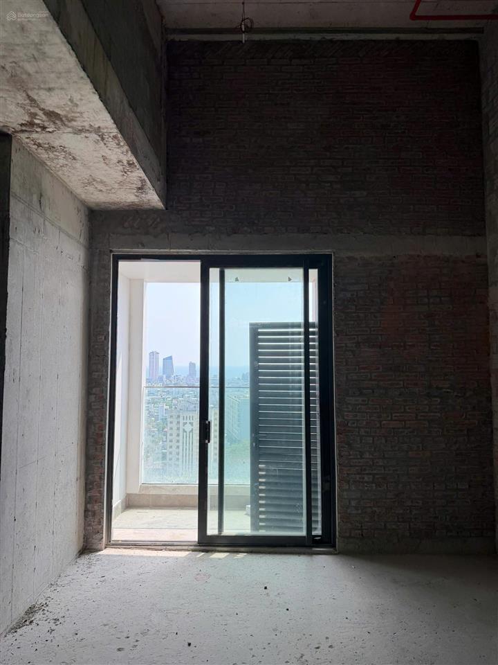 Căn hộ đặc biệt chiều cao trần 5m view biển, thành phố  diện tích 49m2  giá 5,5 tỷ