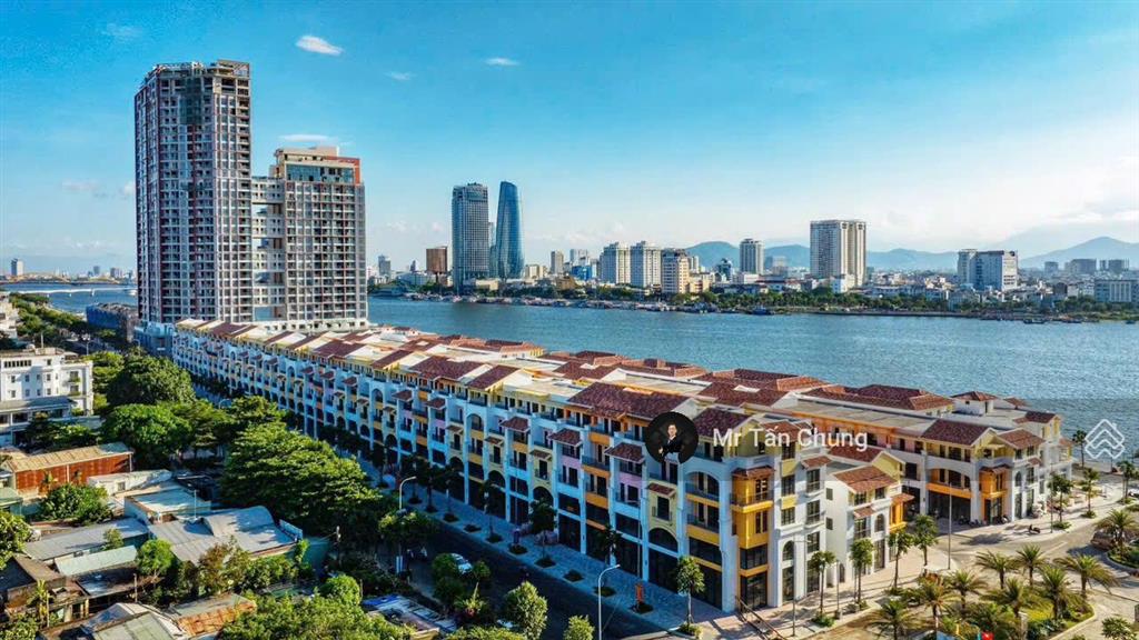 Căn 1pn+ tầng trung view thành phố  diện tích 46,5m2  giá 3,7 tỷ
