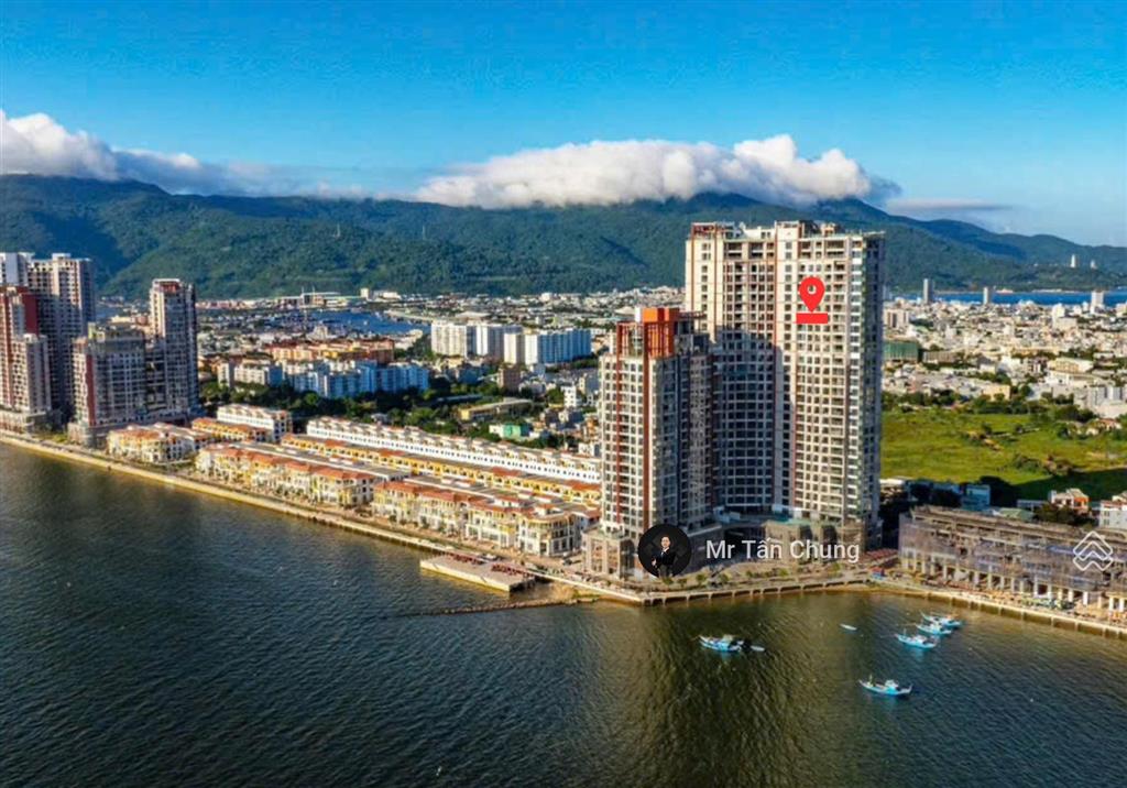 Căn 2pn tầng cao view trực diện sông, pháo hoa  diện tích 70,8m2  giá 8 tỷ