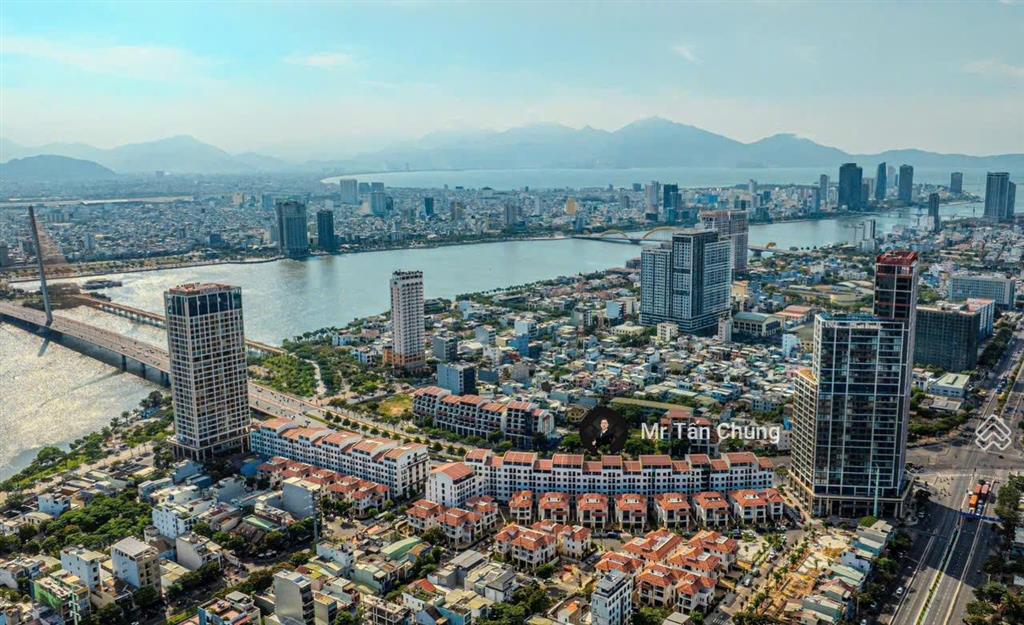 Căn 1pn+ full nội thất tầng trung view biển  diện tích 49m2  giá 5,2 tỷ