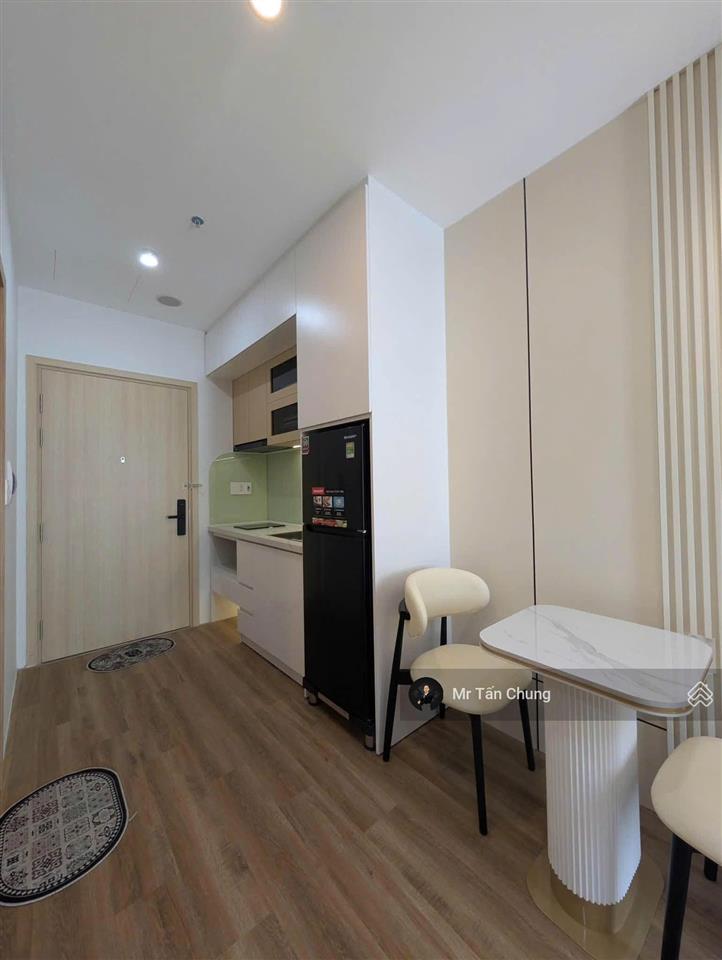 Sẵn thuê căn studio tầng cao view sông full nội thất  diện tích 30m2  giá 16triệu/tháng