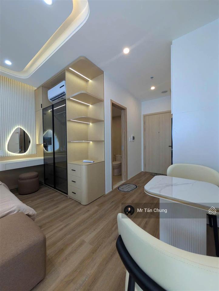 Sẵn thuê căn studio tầng cao view sông full nội thất  diện tích 30m2  giá 16triệu/tháng