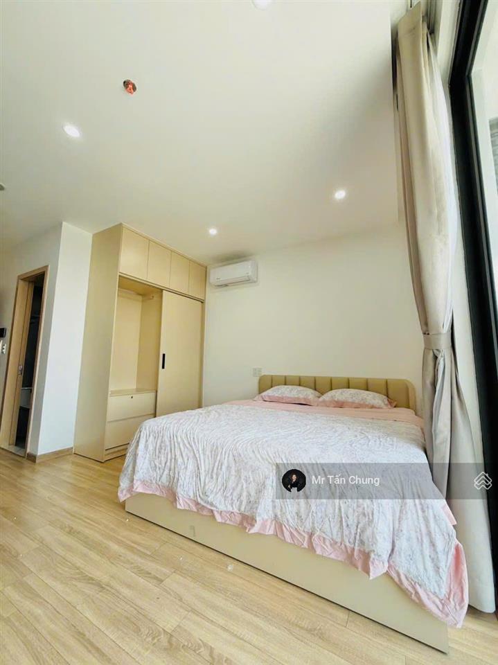Sẵn cho thuê căn studio full nội thất view biển ponte tầng trung  diện tích 29m2  giá 15tr/tháng