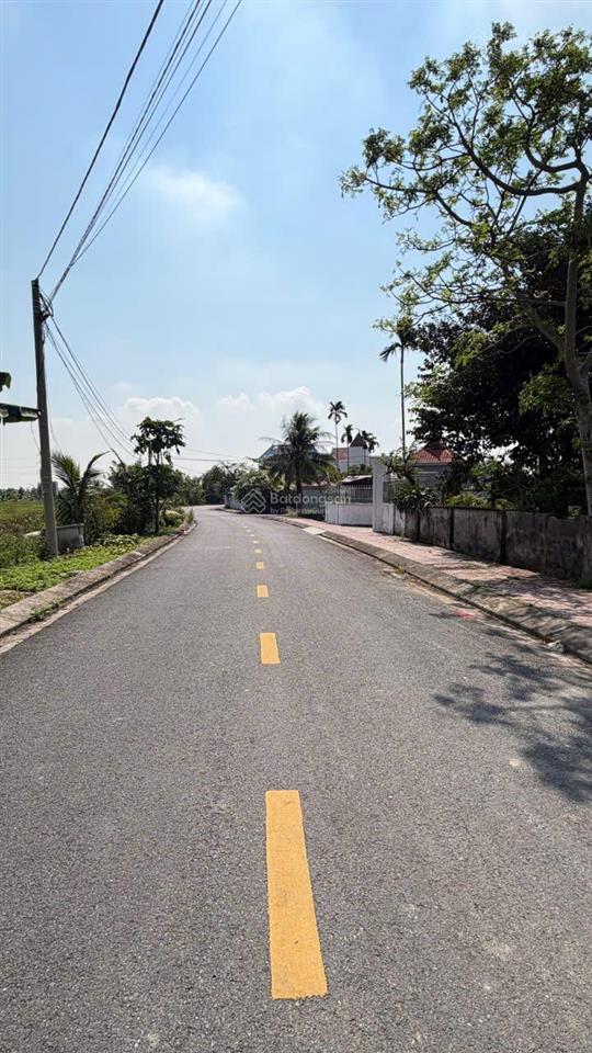 Mở bán lô trục thôn thấp linh  kiến minh  hải phòng. đường chạy thẳng vào ga.