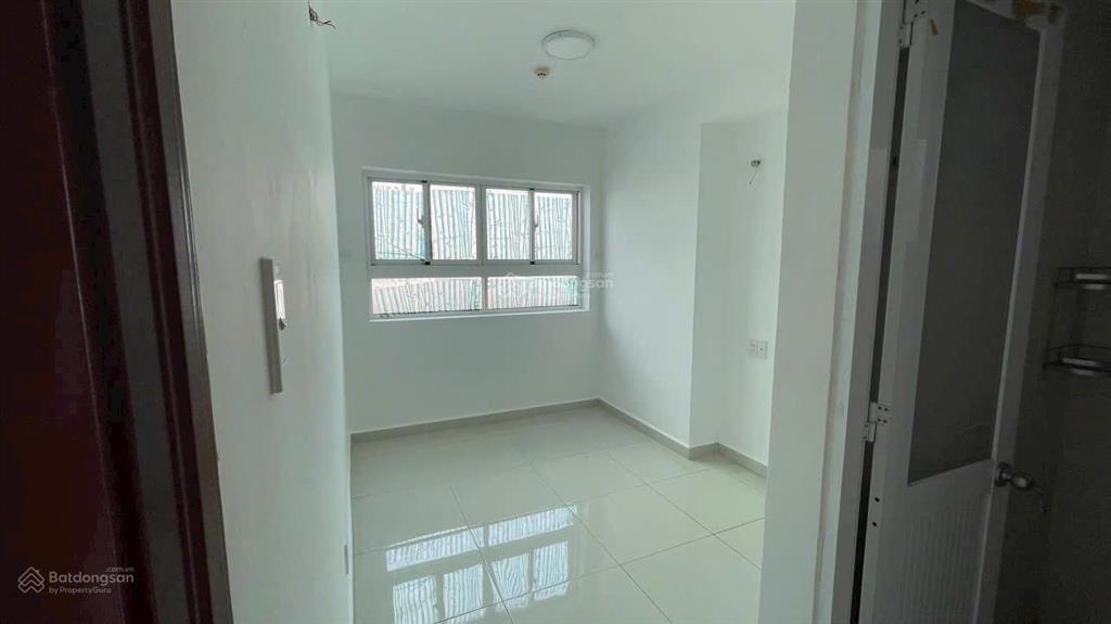 Bán 8x plus 2pn 2wc sổ hồng chỉ 2950 thôi ạ!