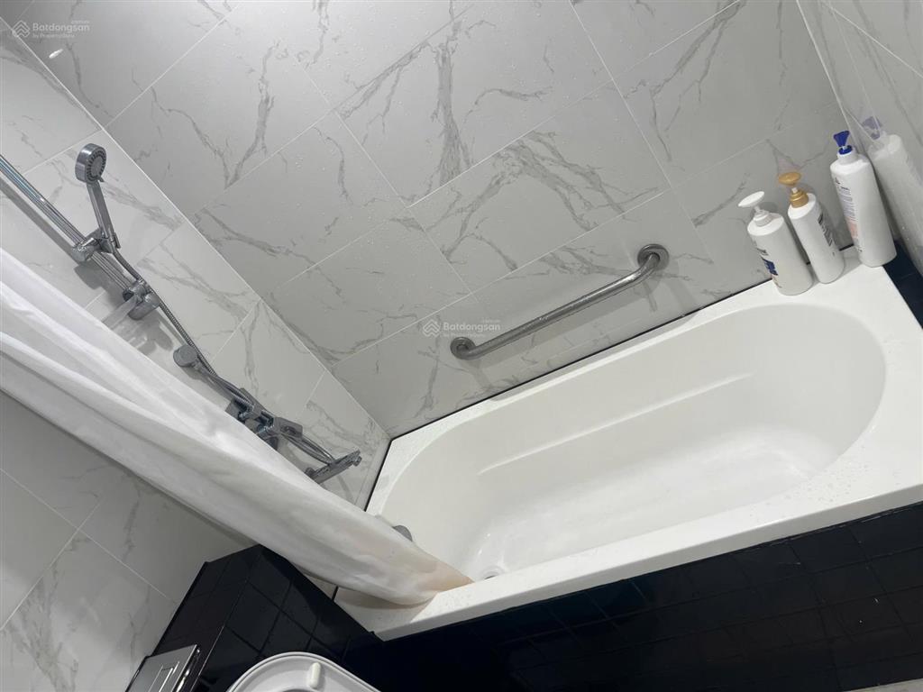 Chính chủ bán nhanh căn hộ zenity tầng cao