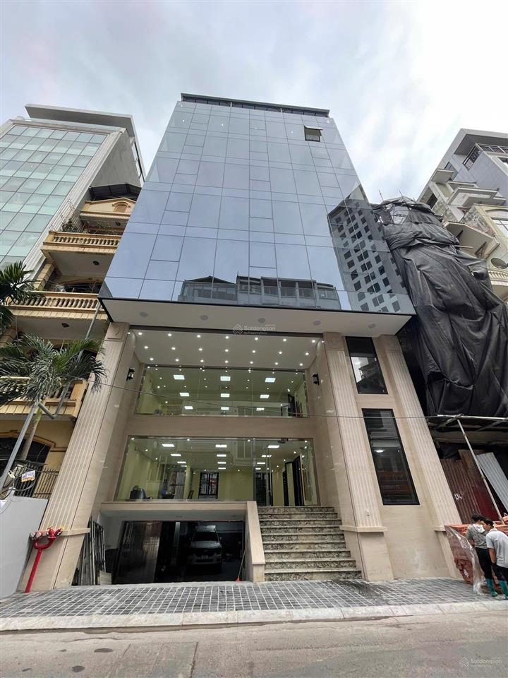 Ngã 3 lê văn lương hoàng ngân. 212m2 x 9 tầng. mặt tiền 12m