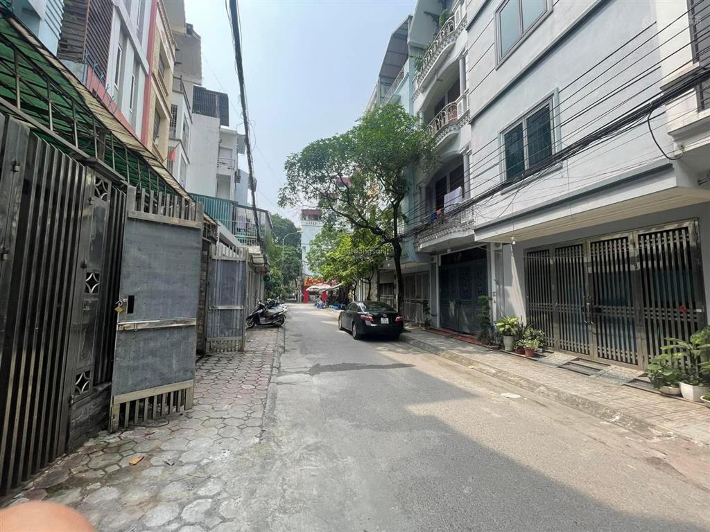 Liền kề khu đô thị văn quán 105m. làn 2 nguyễn khuyến. giá 220tr/m2 sổ đỏ trên bài