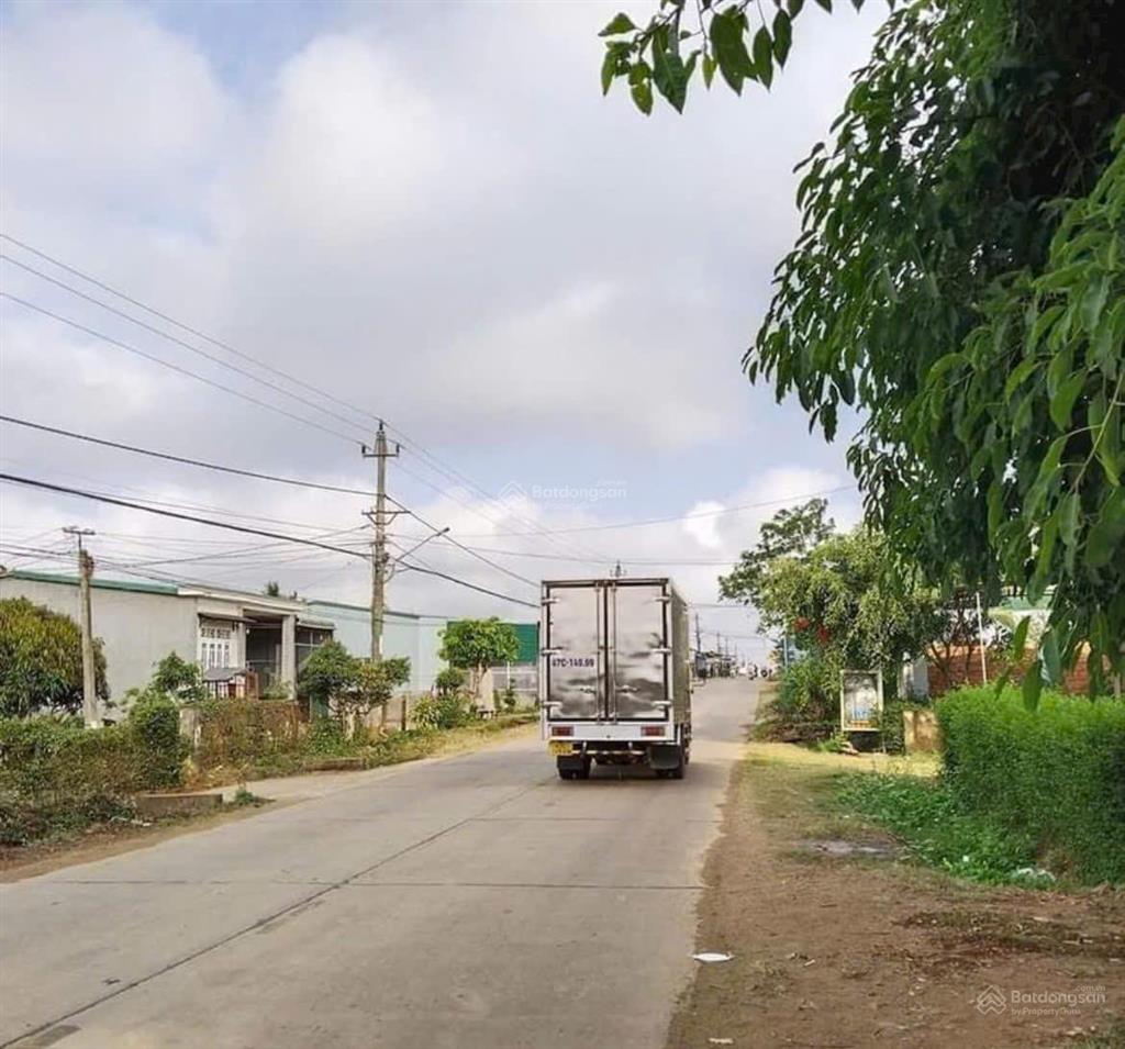 1/đt753  304 m2 ngay mt đường nhựa 42m. sẵn thổ cư 100m2. 1/đt753 sát trường th tân lợi chỉ 245tr
