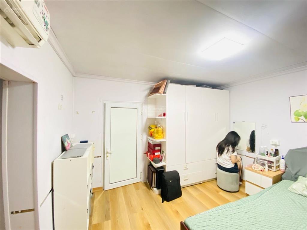 Cầu giấy mà chỉ 2.6 tỷ có sổ đỏ, sử dụng 63m2, 2 ngủ thì có chốt vội không?
