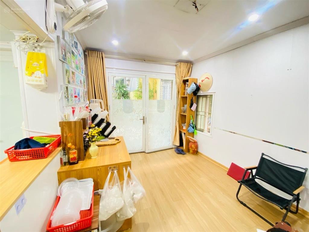 Cầu giấy mà chỉ 2.6 tỷ có sổ đỏ, sử dụng 63m2, 2 ngủ thì có chốt vội không?