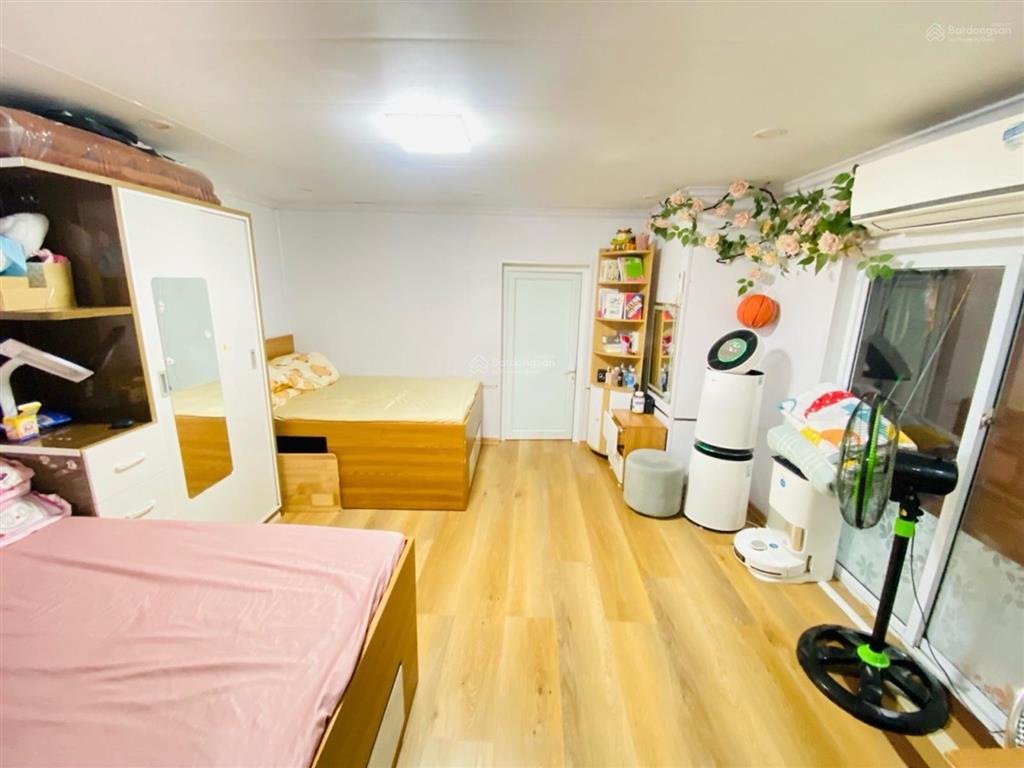Cầu giấy mà chỉ 2.6 tỷ có sổ đỏ, sử dụng 63m2, 2 ngủ thì có chốt vội không?