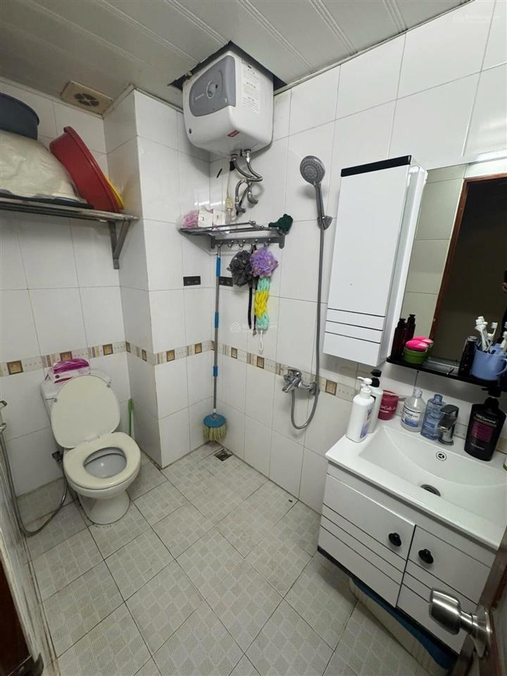 Bán chung cư 2 ngủ, 52m2 tại n03 trần quý kiên, giá đầu tư chỉ 4 tỷ