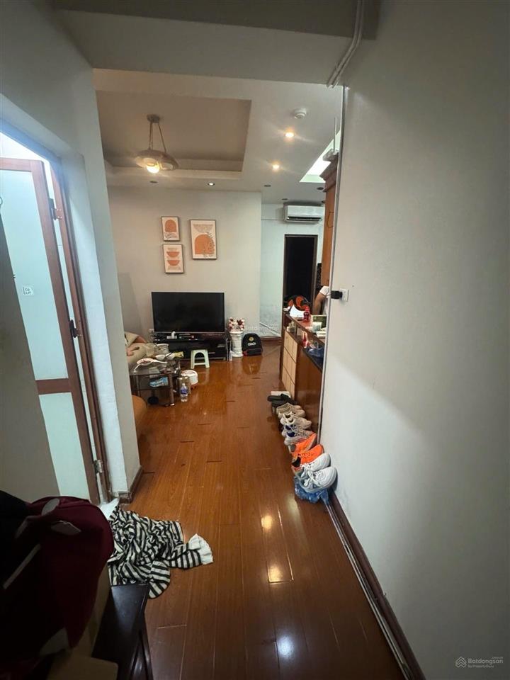 Bán chung cư 2 ngủ, 52m2 tại n03 trần quý kiên, giá đầu tư chỉ 4 tỷ