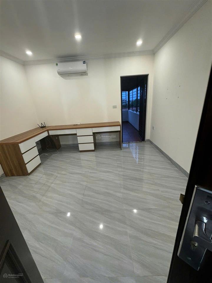 Quá vip, nhà mới koong 7 tầng có thang máy, gara, khu phân lô gần trường đại học
