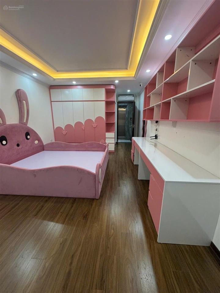 Quá vip, nhà mới koong 7 tầng có thang máy, gara, khu phân lô gần trường đại học