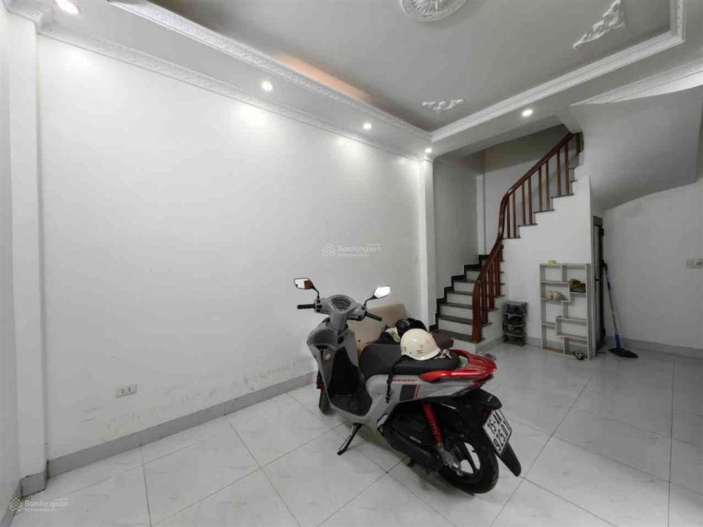 Nhà mới liên mạc ngõ nông gần phố, giá cực sốc, 31m2 x 5t chỉ 4.95 tỷ