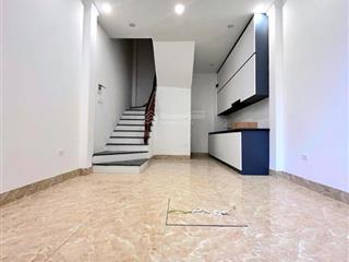 Nhà mới thượng cát ở ngay, 10m ra ô tô tránh, 30m2 x 5t chỉ hơn 5 tỷ