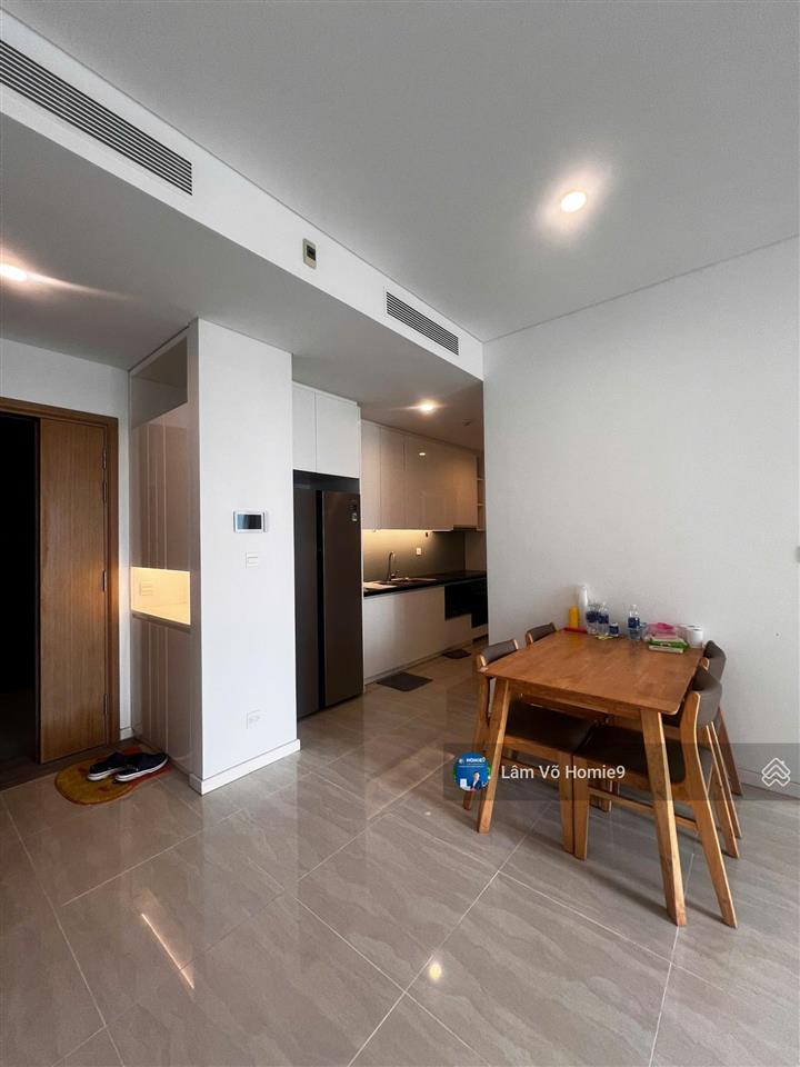 Bán gấp trong tuần giá tốt căn hộ 2pn,82,3m2,view hồ bơi,nội khu tầng cao tại sadora,full nội thất