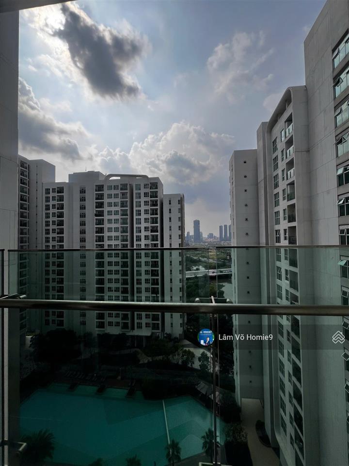 Bán gấp trong tuần giá tốt căn hộ 2pn,82,3m2,view hồ bơi,nội khu tầng cao tại sadora,full nội thất