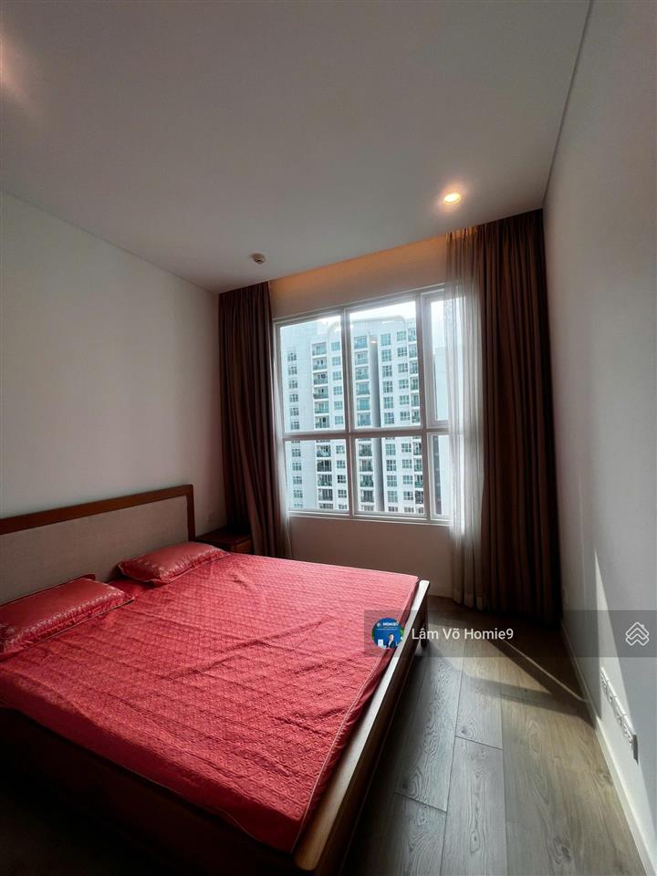 Bán gấp trong tuần giá tốt căn hộ 2pn,82,3m2,view hồ bơi,nội khu tầng cao tại sadora,full nội thất