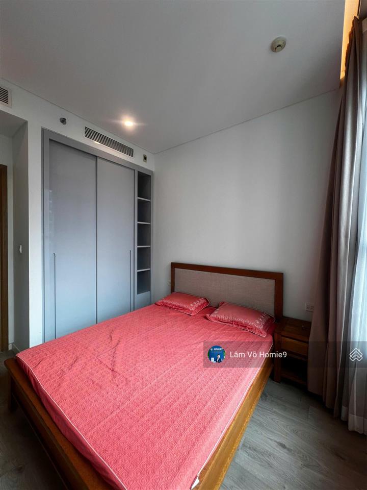 Bán gấp trong tuần giá tốt căn hộ 2pn,82,3m2,view hồ bơi,nội khu tầng cao tại sadora,full nội thất