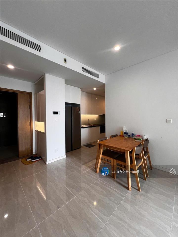 Bán gấp trong tuần giá tốt căn hộ 2pn,82,3m2,view hồ bơi,nội khu tầng cao tại sadora,full nội thất