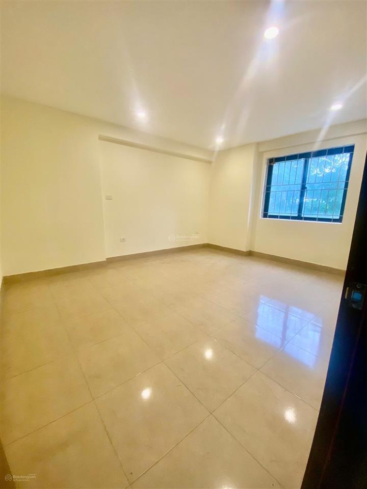 Bán nhanh căn sổ đỏ giá nhỉnh 3 tỷ rộng 68m2 tại kđt bắc linh đàm