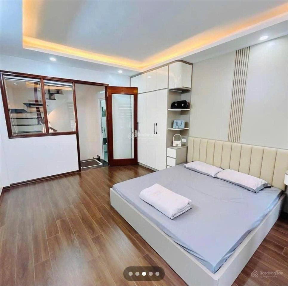 Nhỉnh 9 tỷ căn view hồ đẹp ban công đông nam mát quanh năm, vp4 bán đảo linh đàm