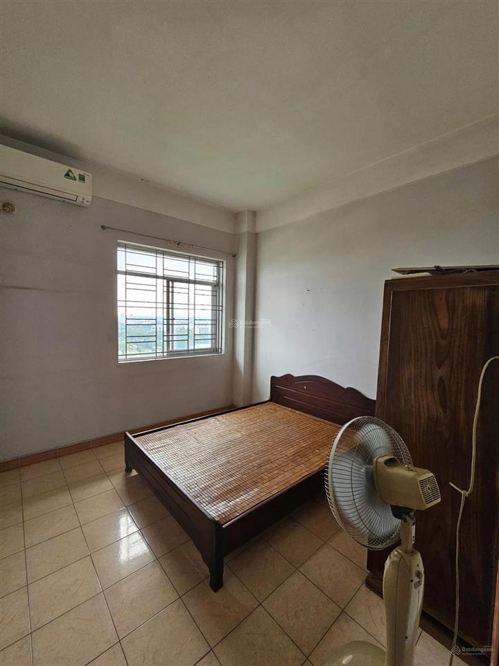 Sổ đỏ 76m bán đảo linh đàm giá chỉ 4,250 tỷ, có thương lượng! căn hộ đẹp, view hồ thoáng