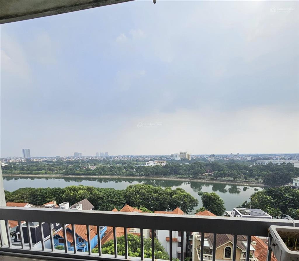 Sổ đỏ 76m bán đảo linh đàm giá chỉ 4,250 tỷ, có thương lượng! căn hộ đẹp, view hồ thoáng