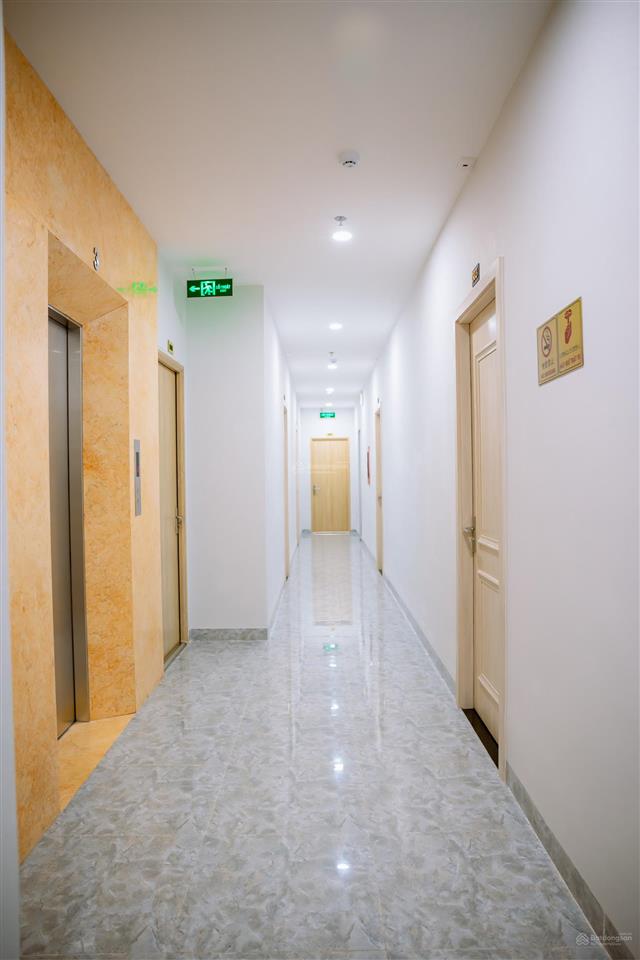 Cho thuê tòa nhà view sông. tiện làm văn phòng công ty, trường mẫu giáo, tt đào tạo, phòng trọ sv.