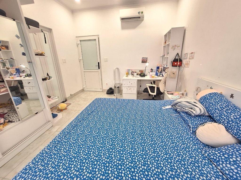 3 tầng 90m2(5x18) đường ôtô 6m ngay kiến thiết  tự do, hiệp phú quận 9 thủ đức, 4pn, 9,2 tỷ