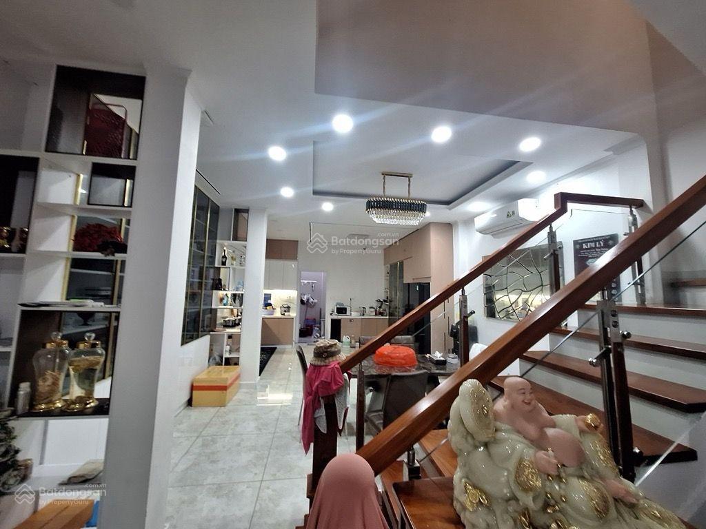 3 tầng 90m2(5x18) đường ôtô 6m ngay kiến thiết  tự do, hiệp phú quận 9 thủ đức, 4pn, 9,2 tỷ