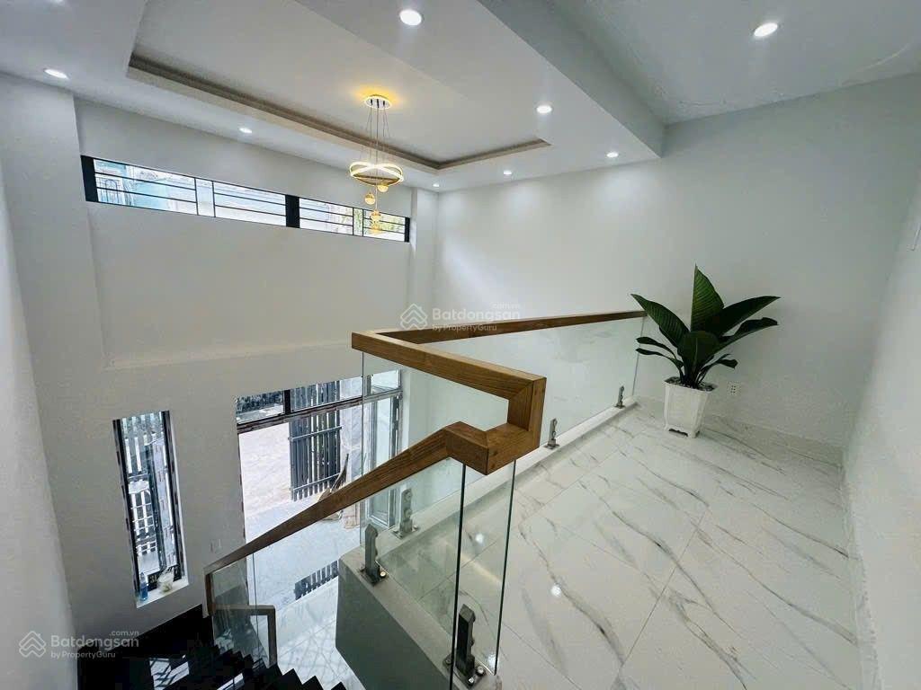 2tầng mới 100%(4,2x13) đường ôtô 7m ngay đường 160 tăng nhơn phú a quận 9 3pnđủ nội thất 5,15 tỷ