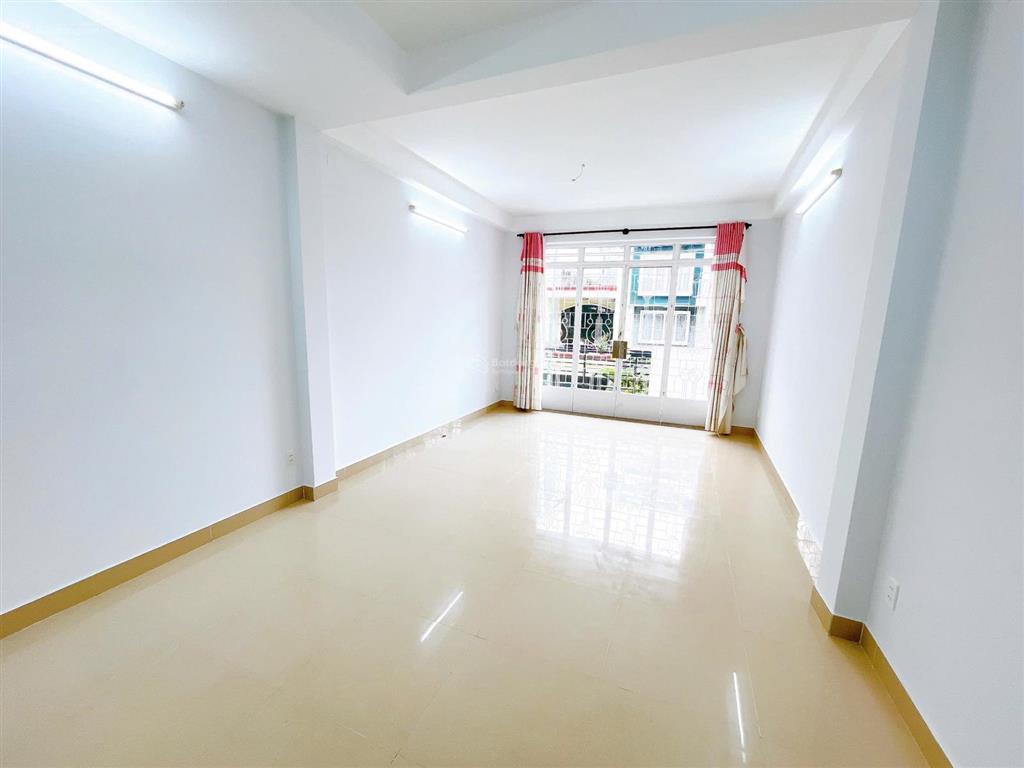 Bán nhà mặt tiền đường lê sao khu bàn cờ họ lê (4m x 17m ) nhà 1 trệt 2 lầu sát bên văn cao