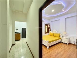 Căn hộ tách bếp  full nội thất lê văn sỹ quận 3