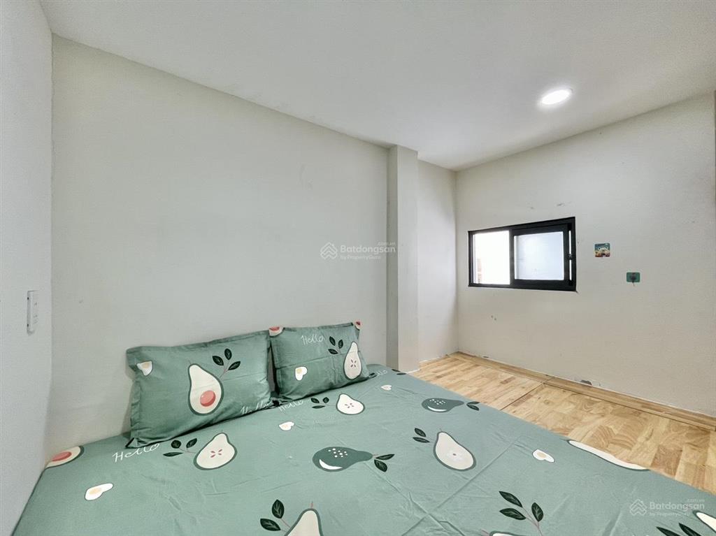 Gác lửng cửa sổ trời  full nội thất gần hàng xanh, đh gtvt