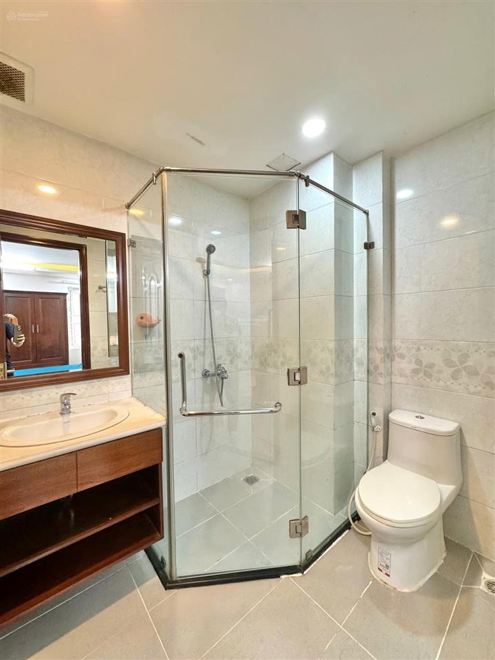 Căn hộ cao cấp 30m2 full nội thất, cách mạng tháng 8, gần cv lê thị riêng