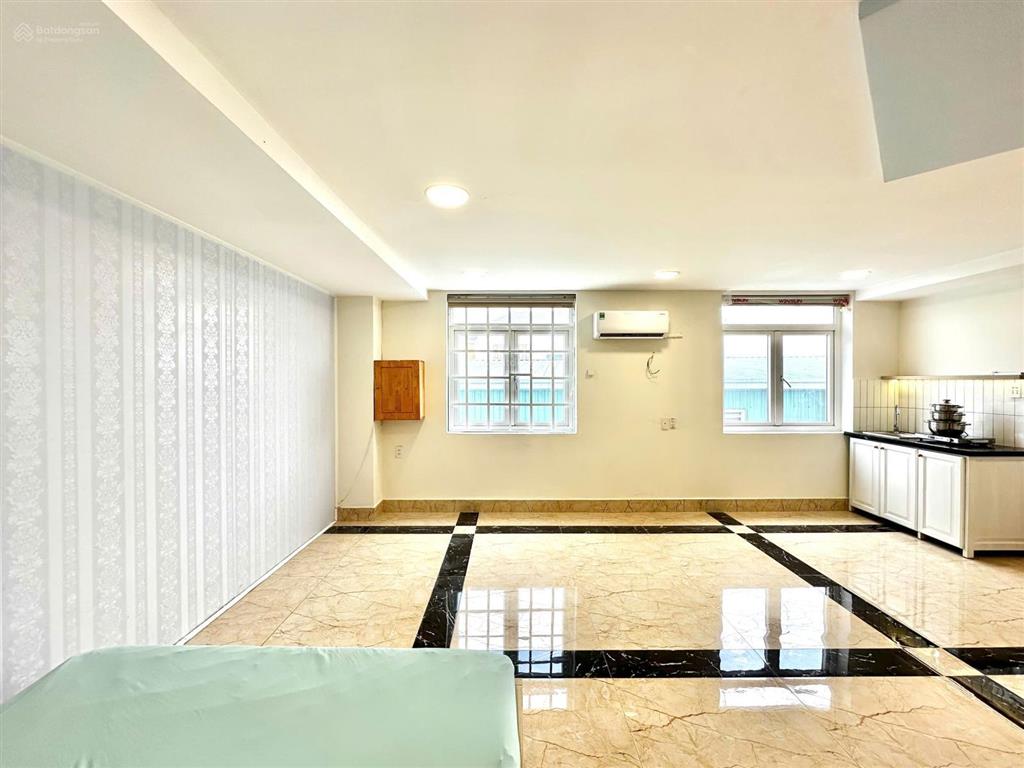 Studio 30m2 full nội thất mới xây gần bx quận 8, ueh cs n