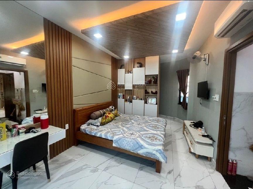 Mặt tiền kdc bình phú 4.2x20m. chỉ 10 tỉ hơn