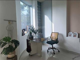 Mặt tiền 6x18m khu tên lửa thang máy 4 tầng sang trọng. chỉ 10 tỷ hơn