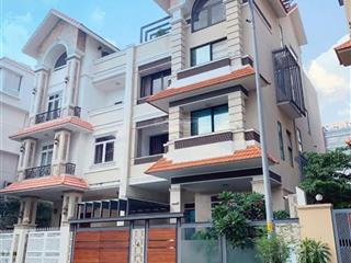 Biệt thự 240m2 x 3 tầng cạnh mega market. chỉ 30 tỷ