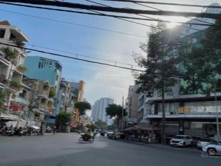 Góc 2 mt kinh doanh 4 tầng 8x20 ngay bình phú. chỉ 20t nhỉn