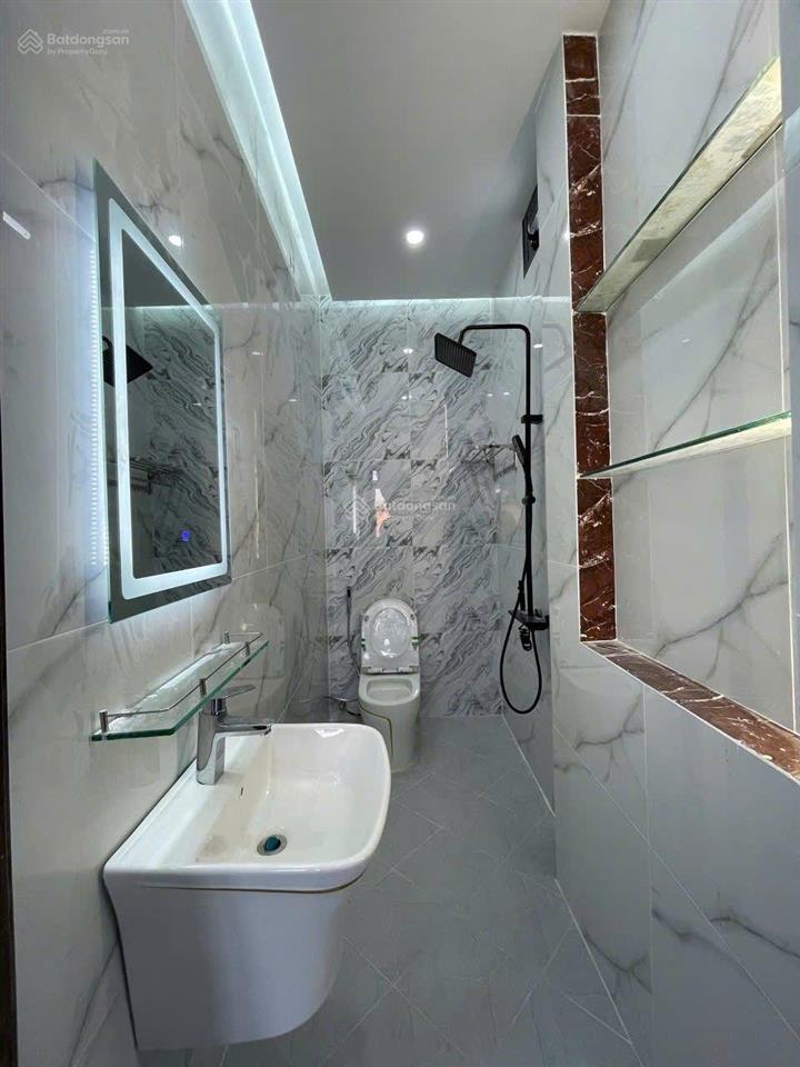 Mặt tiền kd 3 tầng  5x22m ngay âu cơ. chỉ 10 tỷ hơn