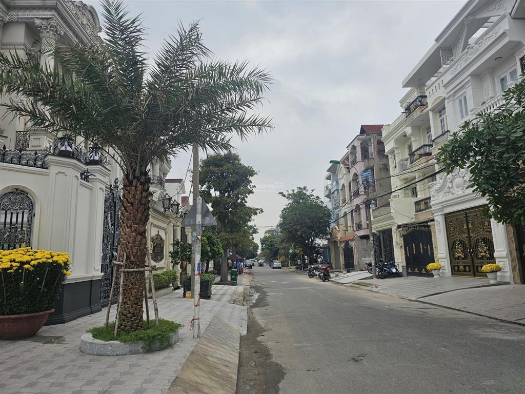 Đất biệt thự 10x22m khu aeon mall. gía 25.8 tỷ