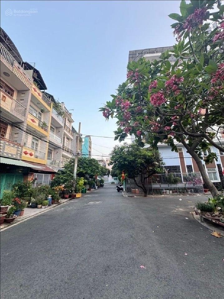 Cư xá phú lâm b  mặt tiền 2 tầng 4.2x22m. chỉ 7 tỉ x