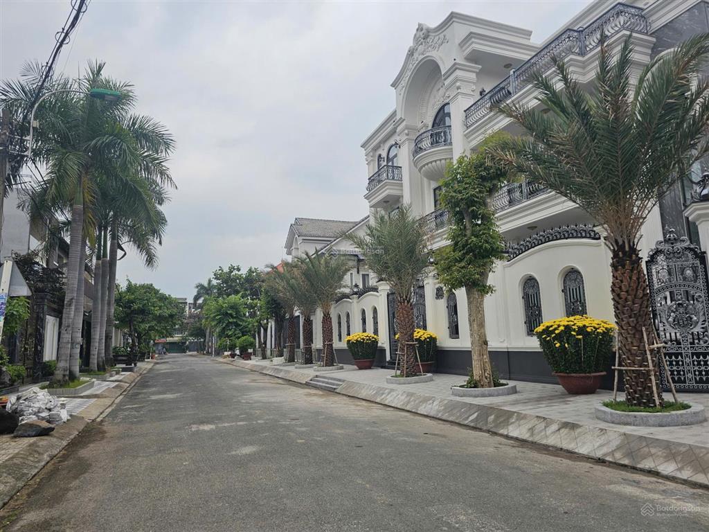 "ngộp" biệt thự 450m2 khu tên lửa  cạnh aeon. chỉ 20 tỷ
